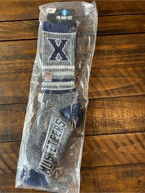 For Bare Feet Navy and Gray Xavier Crew Athletic Socks